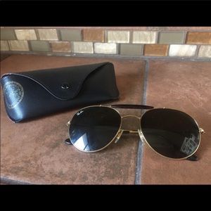 Ray ban sunglasses very lightly worn - like new